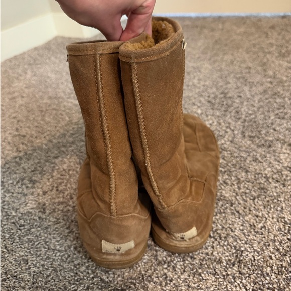 BearPaw Women’s Brown Boots - Picture 2 of 3